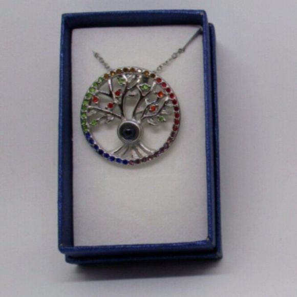 Tree of Life Pendant Necklace Chain 20 Inches - Picture 6 of 8